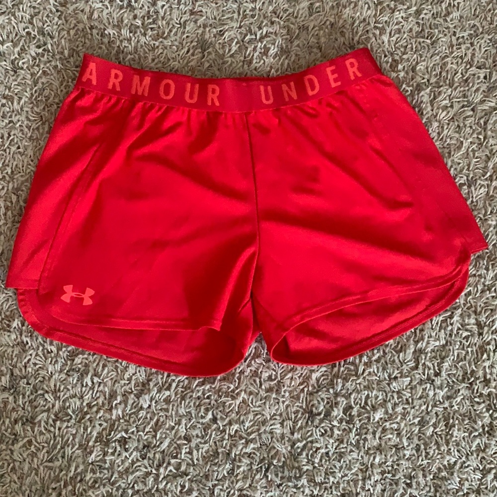 Women’s under armor athletic shorts. Size M